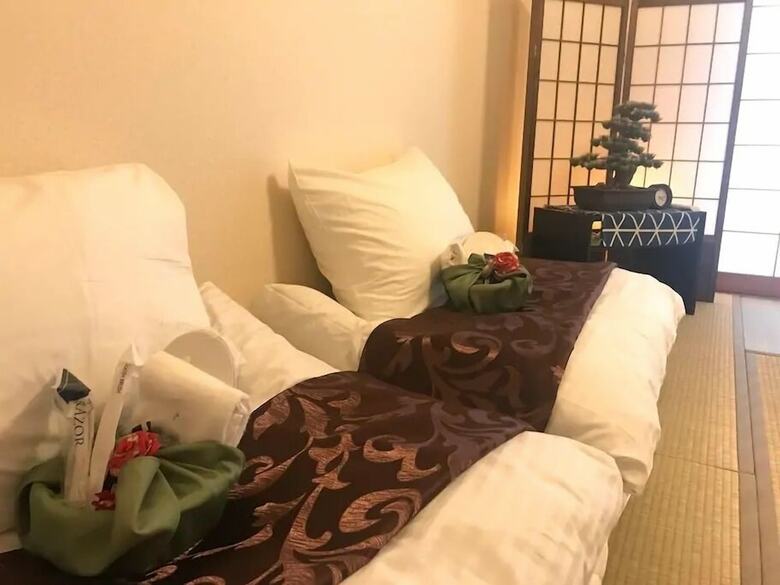 Apartamentos Alphabed Takamatsu Kouzaiekimae