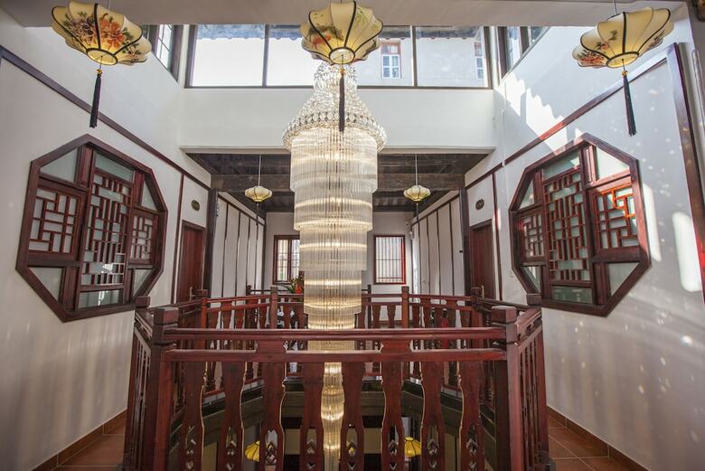 Posada Dongmen Inn