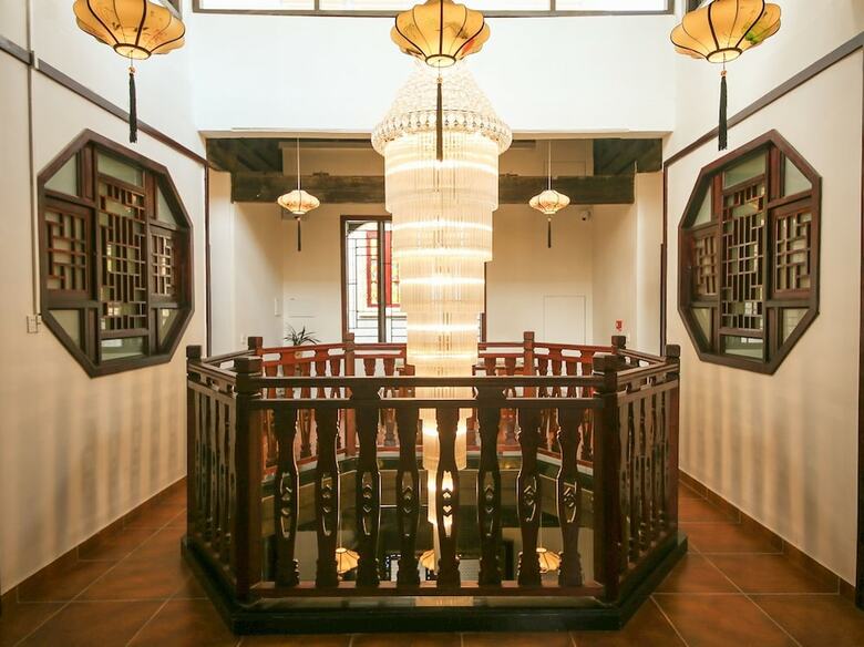 Posada Dongmen Inn