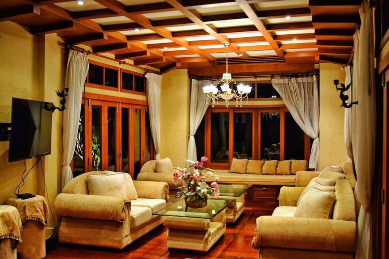 Nicha Poolvilla