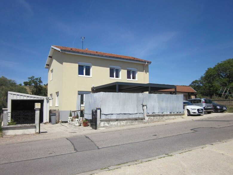 Hotel Chambres Dans Maison de Vacances Avec Spa Ext�rieur