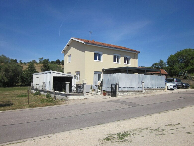 Hotel Chambres Dans Maison de Vacances Avec Spa Ext�rieur