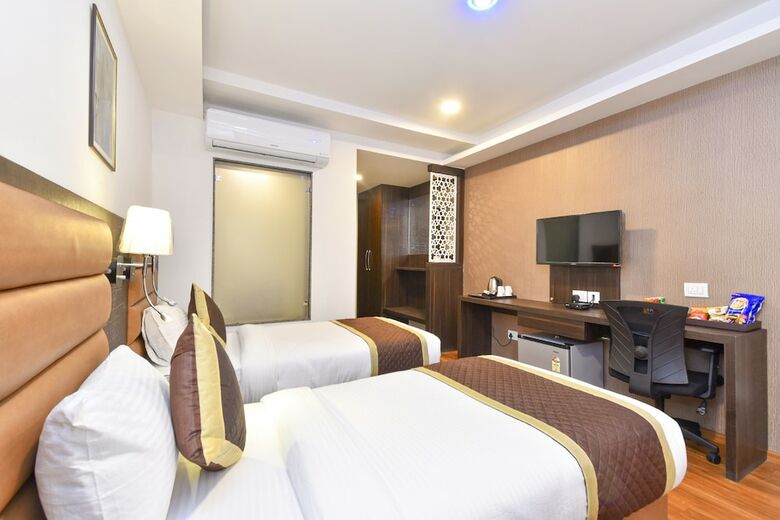 Hotel Grand Decor