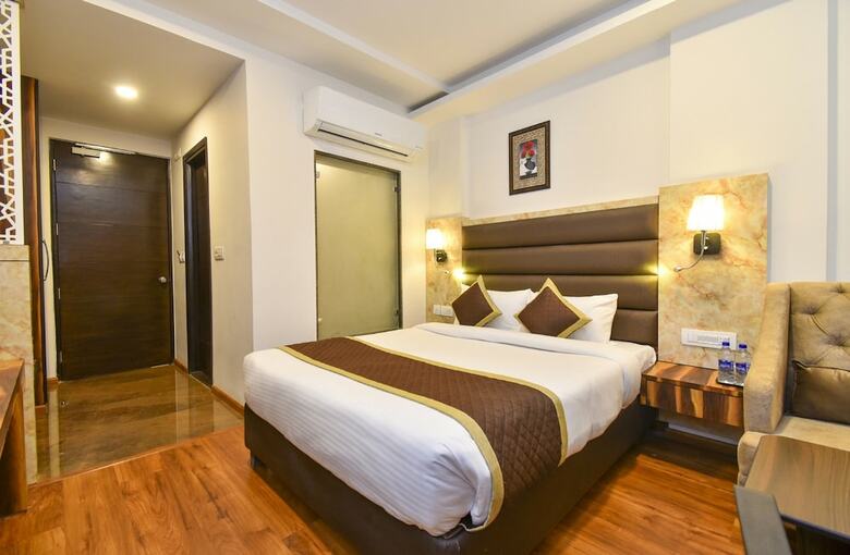 Hotel Grand Decor