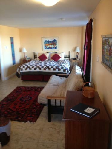 Hostal The Artisan Suites