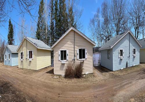 Fundy Rocks Motel