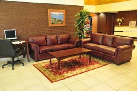 Hotel Red Carpet Inn And Suites - Sudbury