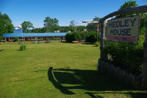 Bed & Breakfast Hedley House Inn