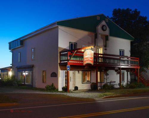 Posada Auberge Sur Le Fleuve