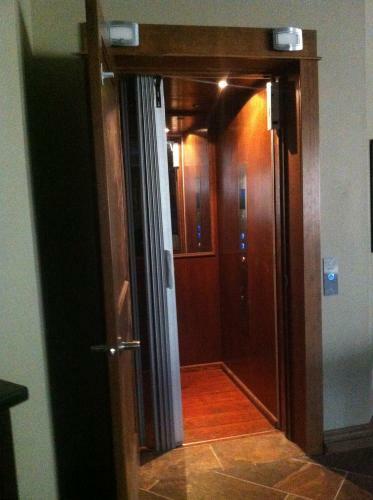 Noble House Suites B&B