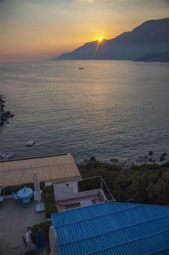 Arpia Hotel