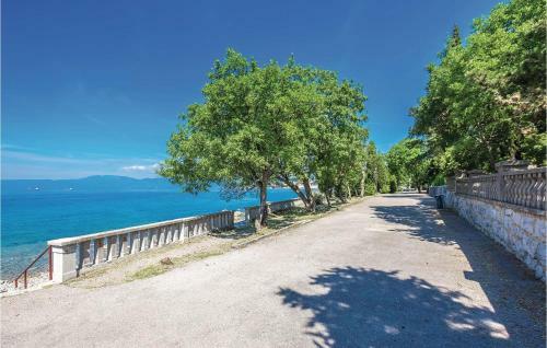 Three-bedroom Holiday Home In Krasica