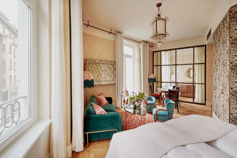 Hotel Motto
