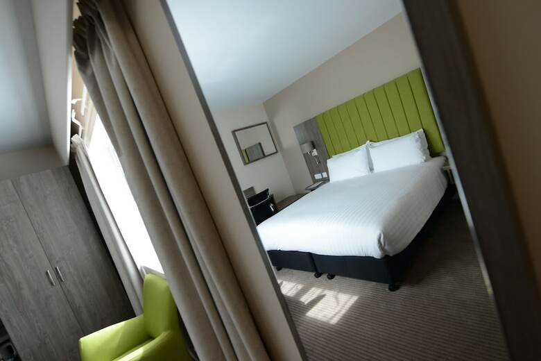 Hotel Holiday Inn Garden Court  Wolverhampton