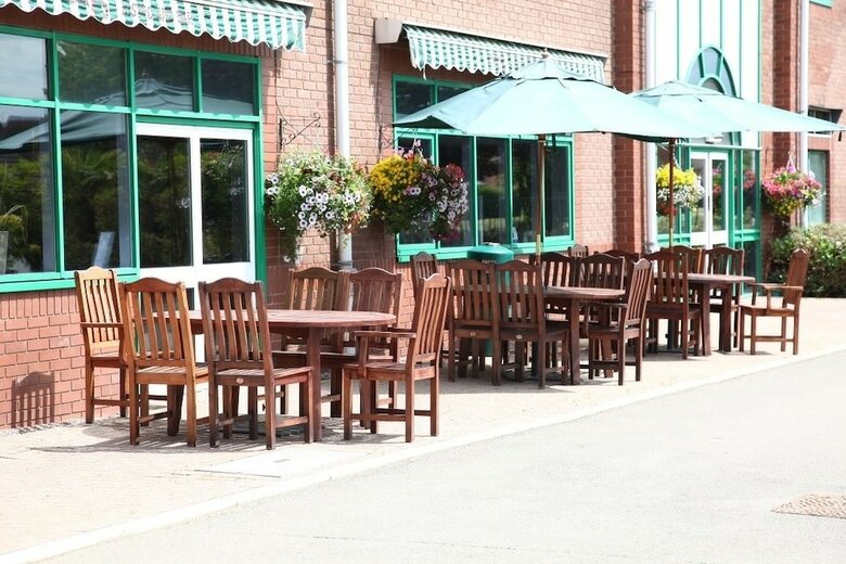 Hotel Holiday Inn Garden Court  Wolverhampton