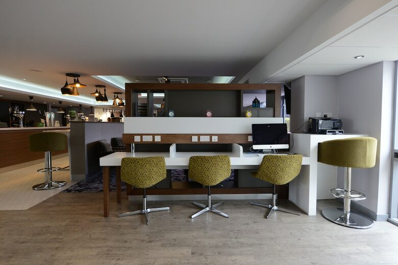 Hotel Holiday Inn Garden Court  Wolverhampton