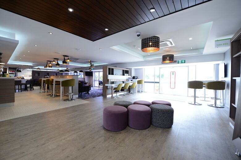 Hotel Holiday Inn Garden Court  Wolverhampton