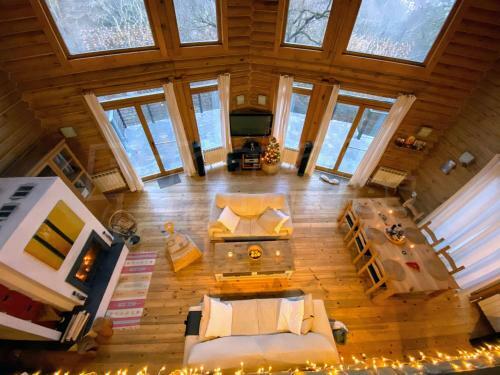 Villa The Green Pine Chalet