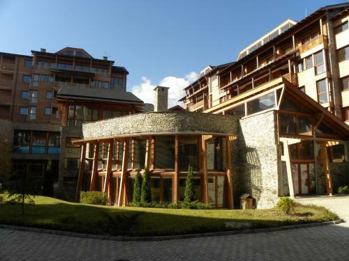 Saint Ivan Ski Apartments