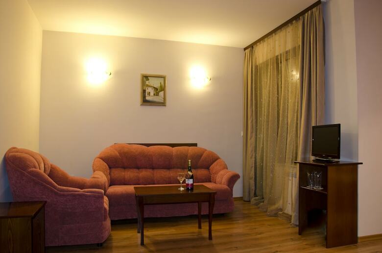 Bizev Hotel