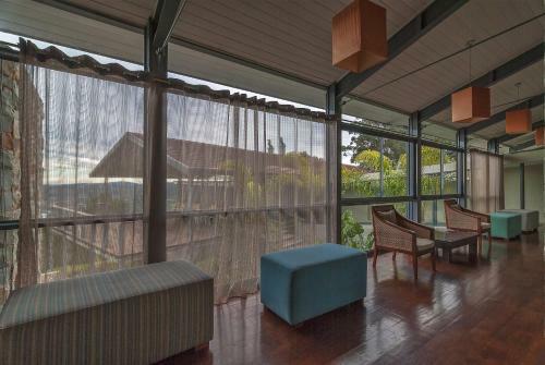 Hostal Sirius Lodge