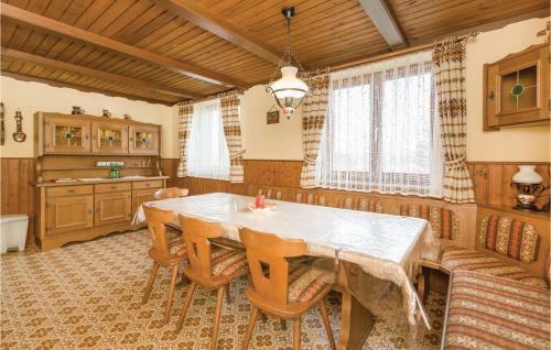 One-bedroom Holiday Home In Moschendorf
