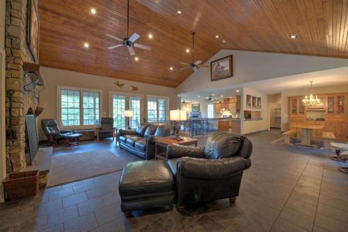 Lake Serenity Home