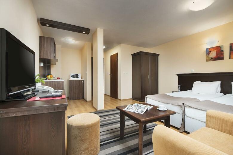 Royal Park And Spa Hotel