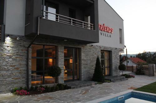 Hostal Friends Villa