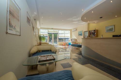 Hotel Briz