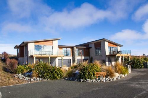 Hillcrest Lodge A