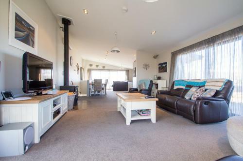 Hillcrest Lodge A