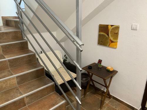 A6 Apartment