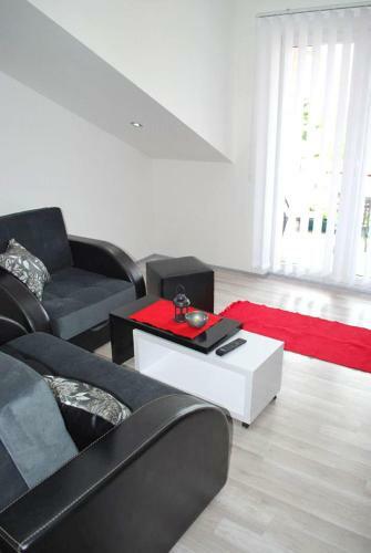 Apartmani Ema