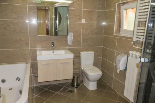 Stasea Apartments