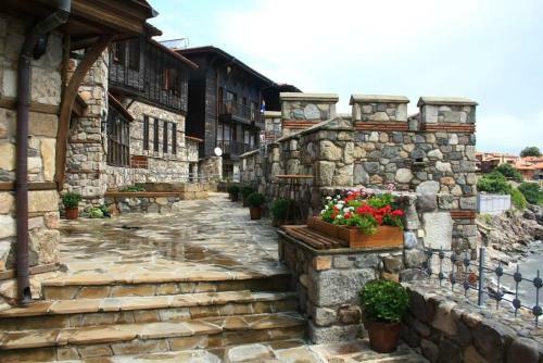Apartments In Gardenia Complex