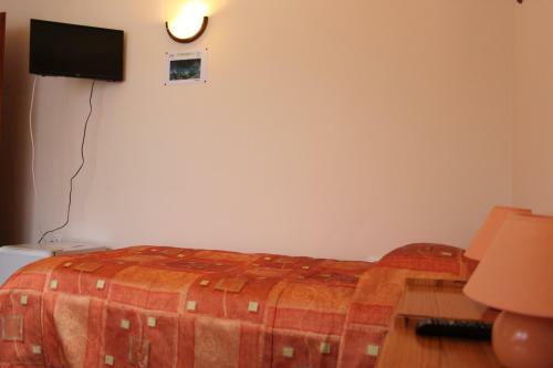 Hostal Kris Guest House