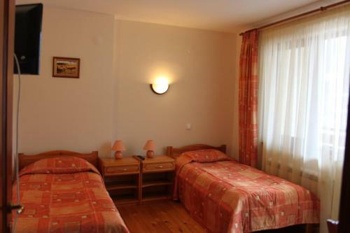 Hostal Kris Guest House
