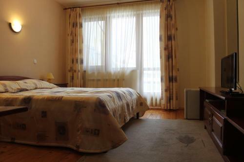 Hostal Kris Guest House