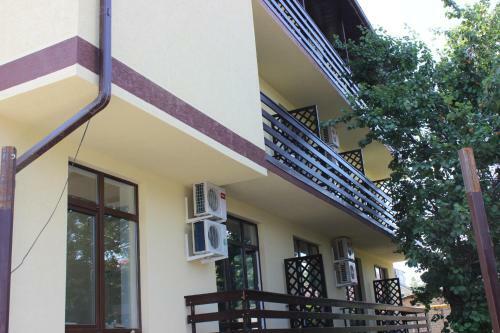Hostal Valeks Guest House