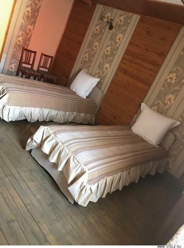 Hostal Guesthouse Iris