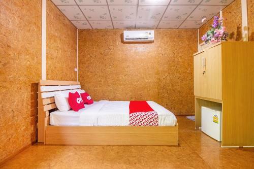 Hostal Oyo 696 Reuntonnam Amphawa