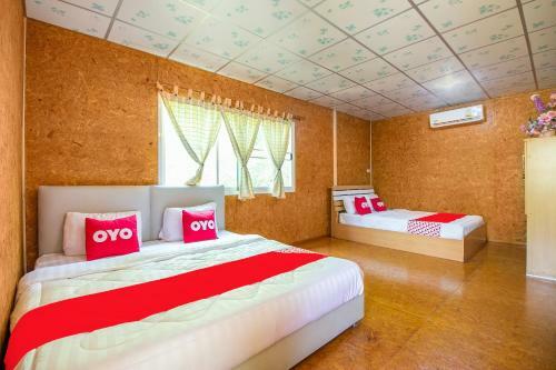 Hostal Oyo 696 Reuntonnam Amphawa