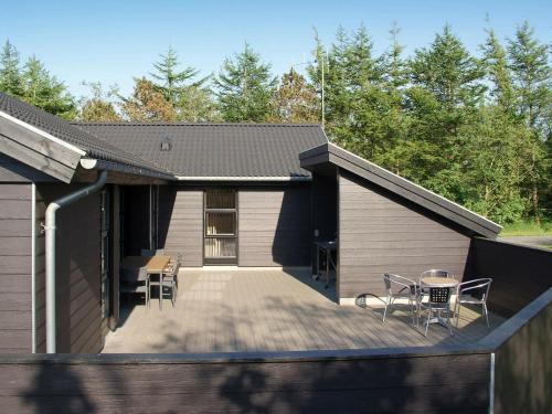 Four-bedroom Holiday Home In Oksb�l 8