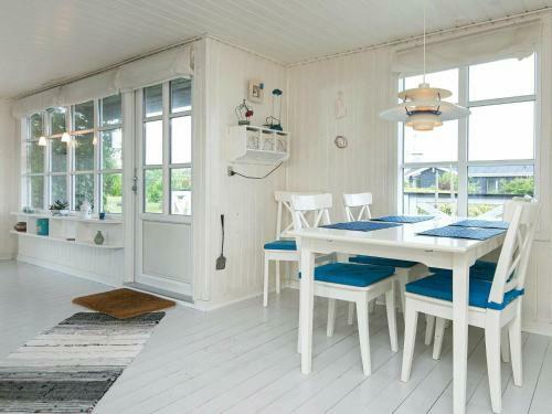 Holiday Home Alling�bro X