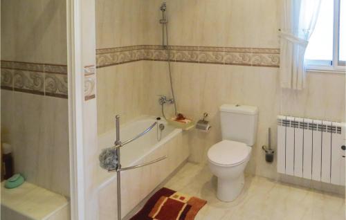 Three-bedroom Holiday Home In Benferri