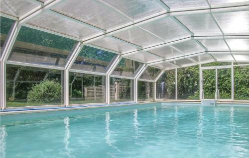 Four-bedroom Holiday Home In Ambernac