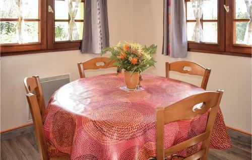 Two-bedroom Holiday Home In Saane Saint Just