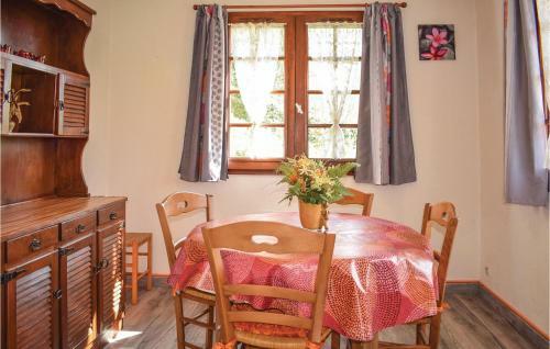 Two-bedroom Holiday Home In Saane Saint Just