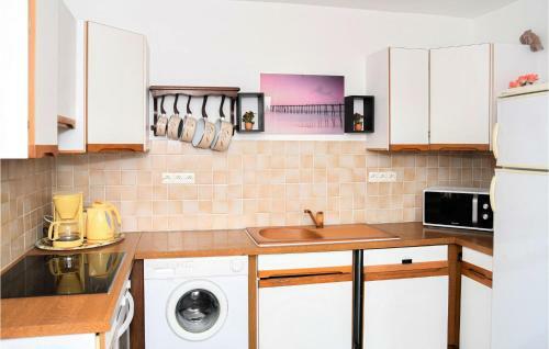 Two-bedroom Holiday Home In Saane Saint Just